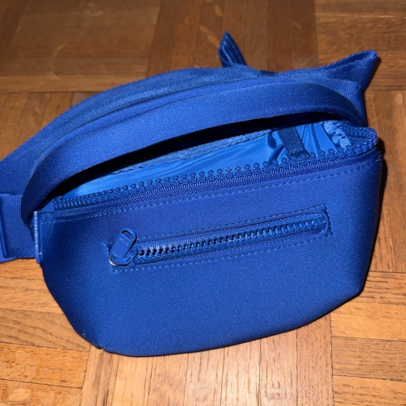 Dagne Dover Ace Fanny pack in deep sea blue - Picture 2 of 15